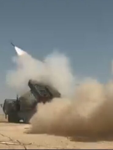 Пуск ракети з марокканської РСЗВ PULS