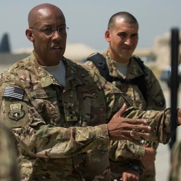 Генерал Чарльз Браун