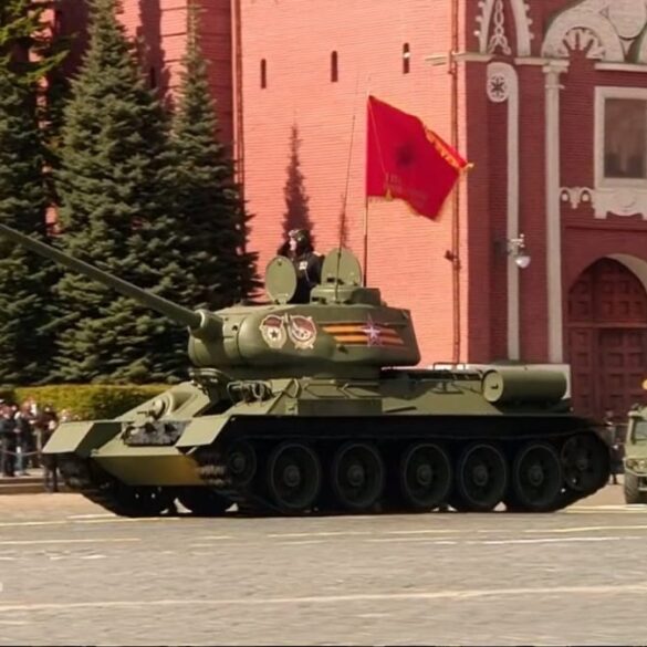 Парад 2023 року - танк Т-34