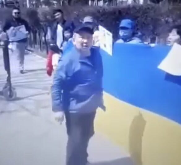 Фото діда з Монголії