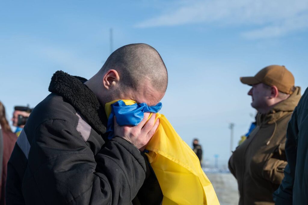 207 defenders returned to Ukraine from captivity (Photo)