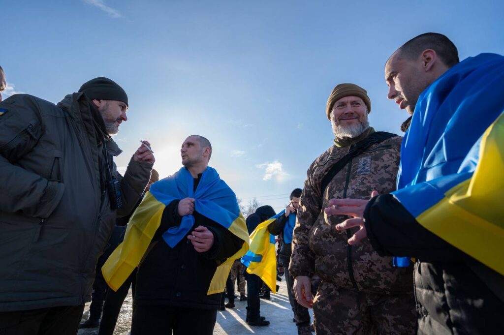 207 defenders returned to Ukraine from captivity (Photo)